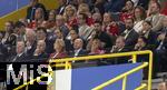 29.06.2024, Fussball UEFA EURO 2024, Achtelfinale, Deutschland - Dnemark, in der BVB-Arena Dortmund, v.l. Bundeskanzler Olaf Scholz (Deutschland) und Britta Ernst (Deutschland) nachdenklich auf der Tribne und Hans-Joachim Watzke (Deutschland) 

