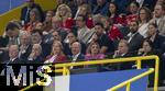 29.06.2024, Fussball UEFA EURO 2024, Achtelfinale, Deutschland - Dnemark, in der BVB-Arena Dortmund, v.l. Bundeskanzler Olaf Scholz (Deutschland) und Britta Ernst (Deutschland) nachdenklich auf der Tribne und Hans-Joachim Watzke (Deutschland) 

