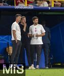 29.06.2024, Fussball UEFA EURO 2024, Achtelfinale, Deutschland - Dnemark, in der BVB-Arena Dortmund, v.l. Co-Trainer Sandro Wagner (Deutschland), Trainer Julian Nagelsmann (Deutschland) und Co Trainer Benjamin Glck (Deutschland).

