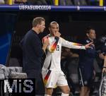 29.06.2024, Fussball UEFA EURO 2024, Achtelfinale, Deutschland - Dnemark, in der BVB-Arena Dortmund, v.l. Trainer Julian Nagelsmann (Deutschland) und Leroy Sane (Deutschland) im Gesprch.

