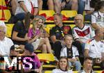 29.06.2024, Fussball UEFA EURO 2024, Achtelfinale, Deutschland - Dnemark, in der BVB-Arena Dortmund, Anika Bissel (Deutschland) die Frau von Manuel Neuer (Deutschland) in sexy Outfit

