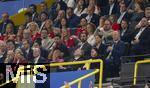 29.06.2024, Fussball UEFA EURO 2024, Achtelfinale, Deutschland - Dnemark, in der BVB-Arena Dortmund, Bundeskanzler Olaf Scholz (Deutschland) und Britta Ernst (Deutschland) und  Hans-Joachim Watzke (Deutschland) unter den Zuschauern.

