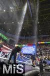 29.06.2024, Fussball UEFA EURO 2024, Achtelfinale, Deutschland - Dnemark, in der BVB-Arena Dortmund, Schlechtes Wetter braut sich zusammen . Hier regnet es in Strmen und es Hagelt. Helfer kehren das Wasser in den Gulli

