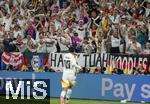 29.06.2024, Fussball UEFA EURO 2024, Achtelfinale, Deutschland - Dnemark, in der BVB-Arena Dortmund, Die deutschen Fans bejubeln das 2:0 von Jamal Musiala (Deutschland) 

