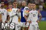 29.06.2024, Fussball UEFA EURO 2024, Achtelfinale, Deutschland - Dnemark, in der BVB-Arena Dortmund,  Die deutschen jubeln zum Schluss. v.l. Emre Can (Deutschland), Jamal Musiala (Deutschland) und Florian Wirtz (Deutschland) 

