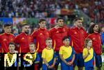 30.06.2024, Fussball UEFA EURO 2024, Achtelfinale, Spanien - Georgien, im Kln Stadion,  Spanische Spieler bei der Hymne. Pedri (Spanien), Daniel Carvajal (Spanien), Rodri (Spanien), Marc Cucurella (Spanien) 

