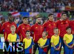 30.06.2024, Fussball UEFA EURO 2024, Achtelfinale, Spanien - Georgien, im Kln Stadion,  Spanische Spieler bei der Hymne. Nico Williams (Spanien), Pedri (Spanien), Daniel Carvajal (Spanien), Robin Le Normand (Spanien), Rodri (Spanien), 

