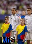 30.06.2024, Fussball UEFA EURO 2024, Achtelfinale, Spanien - Georgien, im Kln Stadion, v.l. Leroy Sane (Deutschland) und Jamal Musiala (Deutschland) sind vor dem Spiel in sich gekehrt

