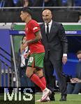 01.07.2024, Fussball UEFA EURO 2024, Achtelfinale, Portugal - Slowenien, in der Frankfurt Arena Frankfurt am Main,   Roberto Martinez (Portugal) brllt was zu Joao Cancelo (Portugal) 

