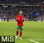 01.07.2024, Fussball UEFA EURO 2024, Achtelfinale, Portugal - Slowenien, in der Frankfurt Arena Frankfurt am Main, Schlussjubel nach dem Elfmeterschieen und dem Sieg der Portugiesen. Cristiano Ronaldo (Portugal) freut sich noch etwas verhalten 

