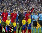 01.07.2024, Fussball UEFA EURO 2024, Achtelfinale, Portugal - Slowenien, in der Frankfurt Arena Frankfurt am Main, 
v.l. Ruben Dias (Portugal), Pepe (Portugal), Diogo Costa (Portugal) und Cristiano Ronaldo (Portugal) 
Cristiano Ronaldo (Portugal) winkt zu seiner Mutter
