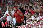 02.07.2024, Fussball UEFA EURO 2024, Achtelfinale, sterreich - Trkei, in der RB Arena Leipzig,    trkische Fans feiern im Stadion

