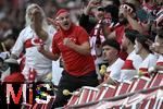 02.07.2024, Fussball UEFA EURO 2024, Achtelfinale, sterreich - Trkei, in der RB Arena Leipzig,    die trkischen Fans feuern ihr Team an

