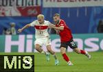 02.07.2024, Fussball UEFA EURO 2024, Achtelfinale, sterreich - Trkei, in der RB Arena Leipzig,  v.li: Baris Yilmaz (Trkei) gegen Konrad Laimer (sterreich) 

