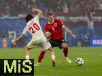 02.07.2024, Fussball UEFA EURO 2024, Achtelfinale, sterreich - Trkei, in der RB Arena Leipzig,  v.li: Ferdi Kadioglu (Trkei) gegen Marcel Sabitzer (sterreich).

