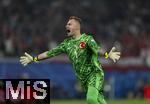 02.07.2024, Fussball UEFA EURO 2024, Achtelfinale, sterreich - Trkei, in der RB Arena Leipzig, Torwart Fehmi Mert Gnok (Trkei) jubelt zum Tor zum 0:2
