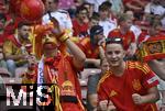 05.07.2024, Fussball UEFA EURO 2024, Viertelfinale, Spanien - Deutschland, in der Stuttgart-Arena. Ein Spanier jongliert den Ball

