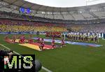 05.07.2024, Fussball UEFA EURO 2024, Viertelfinale, Spanien - Deutschland, in der Stuttgart-Arena. Beide Mannschaften stehen in einer Reihe

