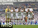 05.07.2024, Fussball UEFA EURO 2024, Viertelfinale, Spanien - Deutschland, in der Stuttgart-Arena. Mannschaftsbild.
vordere Reihe v.l. David Raum (Deutschland), Josua Kimmich (Deutschland), Jamal Musiala (Deutschland), Ilkay Gndogan (Deutschland) und Leroy Sane (Deutschland)
hintere Reihe v.l. Torwart Manuel Neuer (Deutschland), Toni Kroos (Deutschland), Antonio Rdiger (Deutschland), Emre Can (Deutschland), Kai Havertz (Deutschland) und Jonathan Tah (Deutschland) 

