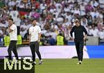 05.07.2024, Fussball UEFA EURO 2024, Viertelfinale, Spanien - Deutschland, in der Stuttgart-Arena. v.l. Co-Trainer Sandro Wagner (Deutschland), Benjamin Glck (Deutschland) und Trainer Julian Nagelsmann (Deutschland) 

