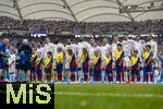 05.07.2024, Fussball UEFA EURO 2024, Viertelfinale, Spanien - Deutschland, in der Stuttgart-Arena. Die Deutschen singen die Hymne, von links:  Ilkay Gndogan (Deutschland), Torwart Manuel Neuer (Deutschland), Antonio Rdiger (Deutschland), Emre Can (Deutschland), Jonathan Tah (Deutschland), David Raum (Deutschland), Josua Kimmich (Deutschland), Toni Kroos (Deutschland), Kai Havertz (Deutschland), Jamal Musiala (Deutschland), Leroy Sane (Deutschland) 

