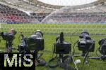 05.07.2024, Fussball UEFA EURO 2024, Viertelfinale, Spanien - Deutschland, in der Stuttgart-Arena.  Ferngesteuerte Digitalkameras der Pressefotografen stehen hinter dem Tor fr die Torszenen bereit.

