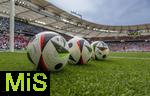 05.07.2024, Fussball UEFA EURO 2024, Viertelfinale, Spanien - Deutschland, in der Stuttgart-Arena.  Blle liegen schon am Spielfeldrand bereit zum Aufwrmen.

