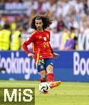 05.07.2024, Fussball UEFA EURO 2024, Viertelfinale, Spanien - Deutschland, in der Stuttgart-Arena. 
Marc Cucurella (Spanien) am Ball.