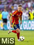 05.07.2024, Fussball UEFA EURO 2024, Viertelfinale, Spanien - Deutschland, in der Stuttgart-Arena. 
Dani Olmo (Spanien) am Ball.
