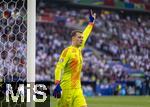 05.07.2024, Fussball UEFA EURO 2024, Viertelfinale, Spanien - Deutschland, in der Stuttgart-Arena. 

Torwart Manuel Neuer (Deutschland) gestikuliert