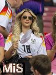 05.07.2024, Fussball UEFA EURO 2024, Viertelfinale, Spanien - Deutschland, in der Stuttgart-Arena. Influencerin Lea Prinz (Deutschland) Freundin von Maximilian Mittelstdt  auf der Tribne. 

