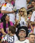 05.07.2024, Fussball UEFA EURO 2024, Viertelfinale, Spanien - Deutschland, in der Stuttgart-Arena. Influencerin Lea Prinz (Deutschland) Freundin von Maximilian Mittelstdt  auf der Tribne. 

