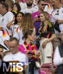 05.07.2024, Fussball UEFA EURO 2024, Viertelfinale, Spanien - Deutschland, in der Stuttgart-Arena. Anika Neuer (re, Deutschland) die Frau von Manuel Neuer (Deutschland). li: Aaliyah, Freundin von Florian Wirtz (Deutschland) 

