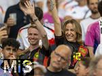 05.07.2024, Fussball UEFA EURO 2024, Viertelfinale, Spanien - Deutschland, in der Stuttgart-Arena. Charlotte (re), Frau von Torwart Oliver Baumann (Deutschland) auf der Tribne.

