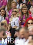 05.07.2024, Fussball UEFA EURO 2024, Viertelfinale, Spanien - Deutschland, in der Stuttgart-Arena. Influencerin Lea Prinz (Deutschland) Freundin von Maximilian Mittelstdt  auf der Tribne.

