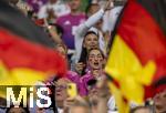 05.07.2024, Fussball UEFA EURO 2024, Viertelfinale, Spanien - Deutschland, in der Stuttgart-Arena. Gut gelaunte Lena Wurzenberger (Deutschland), Freundin von Trainer Julian Nagelsmann (Deutschland) 
 
