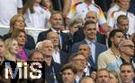 05.07.2024, Fussball UEFA EURO 2024, Viertelfinale, Spanien - Deutschland, in der Stuttgart-Arena. Ehrentribne mit  Geschftsfhrer Hans-Joachim Watzke (Borussia Dortmund), DFB Prsident Bernd Neuendorf (Deutschland), Bundeskanzler Olaf Scholz (Deutschland), Britta Ernst (Frau von Olaf Scholz), Premier-Minister Pedro Sanchez (Spanien), 

