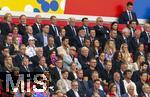 05.07.2024, Fussball UEFA EURO 2024, Viertelfinale, Spanien - Deutschland, in der Stuttgart-Arena. Ehrentribne mit Geschftsfhrer Hans-Joachim Watzke (Borussia Dortmund), DFB Prsident Bernd Neuendorf (Deutschland), Aleksander Ceferin (Prsident UEFA), Bundeskanzler Olaf Scholz (Deutschland), Britta Ernst (Frau von Olaf Scholz), Premier-Minister Pedro Sanchez (Spanien), Karl Heinz Riedle, Oliver Kahn, Oliver Bierhoff, Joachim Lw, u.a  

