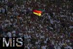 05.07.2024, Fussball UEFA EURO 2024, Viertelfinale, Spanien - Deutschland, in der Stuttgart-Arena. Eine Deutschlandfahne weht auf den Rngen

