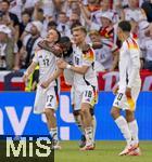 05.07.2024, Fussball UEFA EURO 2024, Viertelfinale, Spanien - Deutschland, in der Stuttgart-Arena. v.li: Florian Wirtz (Deutschland), Antonio Rdiger (Deutschland), Maximilian Mittelstdt (Deutschland), Jamal Musiala (Deutschland) umarmen sich.

