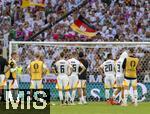 05.07.2024, Fussball UEFA EURO 2024, Viertelfinale, Spanien - Deutschland, in der Stuttgart-Arena. Frustrierter Abgang der Deutschen nach der Niederlage und dem Ausscheiden aus dem Turnier, Josua Kimmich (Deutschland), Waldemar Anton (Deutschland), Benjamin Henrichs (Deutschland), David Raum (Deutschland) 
