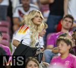 05.07.2024, Fussball UEFA EURO 2024, Viertelfinale, Spanien - Deutschland, in der Stuttgart-Arena. Influencerin Lea Prinz (Deutschland) Freundin von Maximilian Mittelstdt  auf der Tribne.

