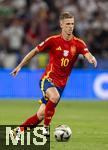 09.07.2024, Fussball UEFA EURO 2024, Halbfinale, Spanien - Frankreich, in der Mnchner-Fussball-Arena. Dani Olmo (Spanien) am Ball 
