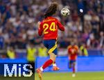 09.07.2024, Fussball UEFA EURO 2024, Halbfinale, Spanien - Frankreich, in der Mnchner-Fussball-Arena. Marc Cucurella (Spanien) beim Kopfball, die Zotteln fliegen.
