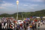 09.07.2024, Fussball UEFA EURO 2024, Halbfinale, Spanien - Frankreich, in der Mnchner-Fussball-Arena. Reger Publikums-Betrieb auf der Esplanade vor dem Spiel.
