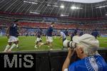 09.07.2024, Fussball UEFA EURO 2024, Halbfinale, Spanien - Frankreich, in der Mnchner-Fussball-Arena. Fotograf Philippe Ruiz hat die Spieler Spieler von Frankreich im Visier die sich gerade Aufwrmen.
