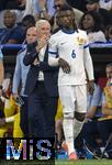 09.07.2024, Fussball UEFA EURO 2024, Halbfinale, Spanien - Frankreich, in der Mnchner-Fussball-Arena. v.li: Trainer Didier Deschamps (Frankreich) und Eduardo Camavinga (Frankreich) 
