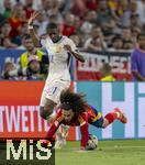 09.07.2024, Fussball UEFA EURO 2024, Halbfinale, Spanien - Frankreich, in der Mnchner-Fussball-Arena. Marc Cucurella (Spanien) fllt hin gegen Ousmane Dembele (Frankreich) 
