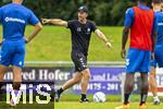 11.07.2024, Fussball 2. Bundesliga 2024/2025, 1.FC Magdeburg im Sommertrainingslager in Bad Wrishofen im Unterallgu, Training im Stadion am unteren Hart. Co-Trainer Andreas Schumacher (Magdeburg) gibt Anweisungen.