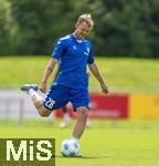 11.07.2024, Fussball 2. Bundesliga 2024/2025, 1.FC Magdeburg im Sommertrainingslager in Bad Wrishofen im Unterallgu, Training im Stadion am unteren Hart. Connor Krempicki (Magdeburg) am Ball .